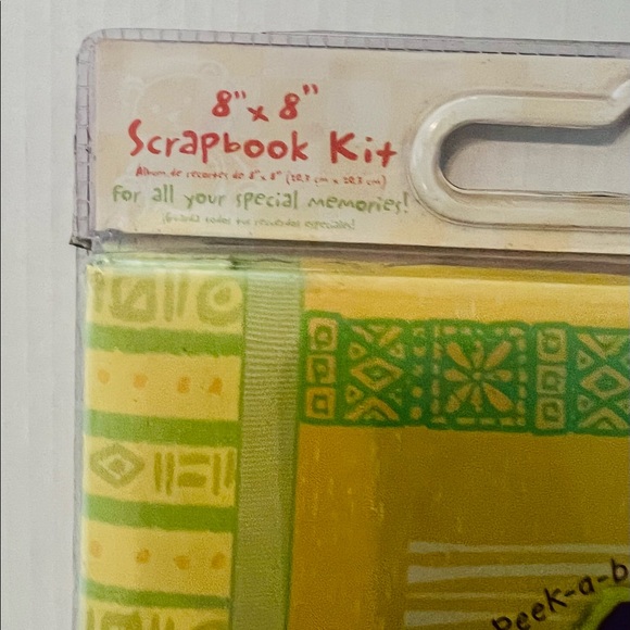 Peek-a-boo Playmates 8" x 8" Scrapbook Kit All-in-One by Tapestry C.R. Gibson - Picture 2 of 7